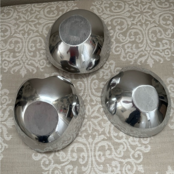 Set Of 3 Different Shaped Pewter Metal Bowls - Picture 3 of 6